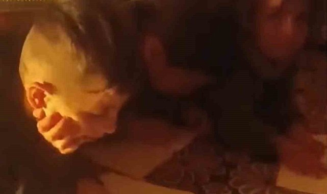 Yüksekova'da elektrik çilesi: Öğrenciler lüks lambası ışığında ders çalışıyor