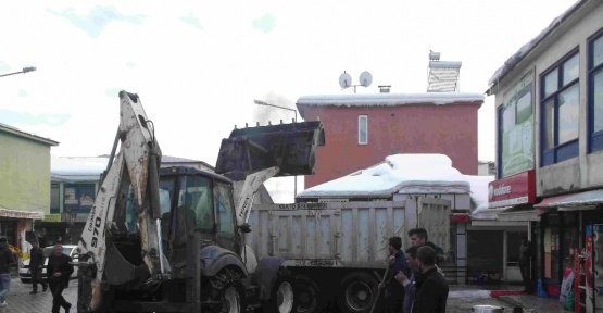 Varto’da karla mücadele çalışması