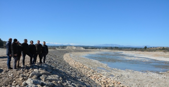Aksu Çayı Islah çalışması devam ediyor