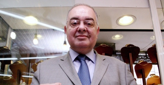 Altın fiyatlarının düşmesi kuyumcuları sevindirdi