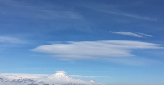 Ağrı Dağının zirvesinde görsel şov