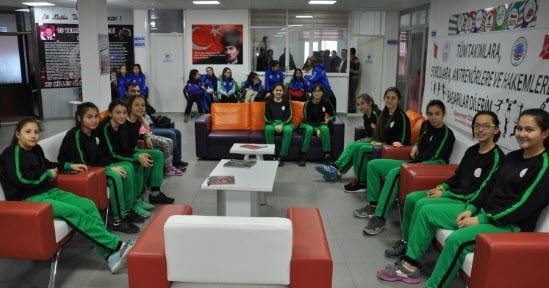 Simav’da basketbol şöleni