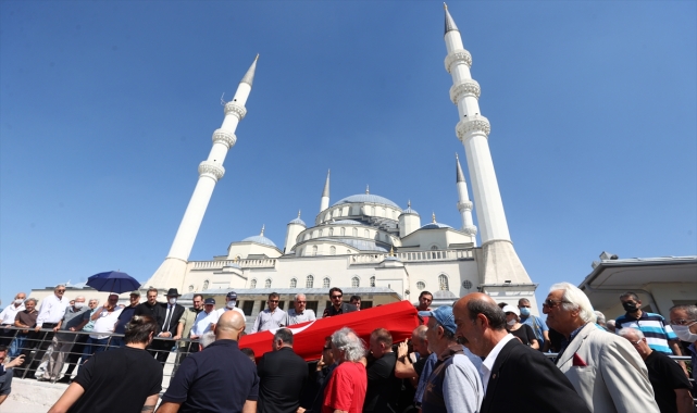 Eski milletvekili Pekşen'in cenazesi Ankara'da toprağa verildi