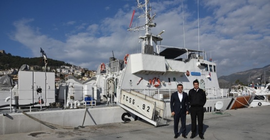 Başkan Yücel, Sahil Güvenlik Komutanı Karadeniz’i ziyaret etti