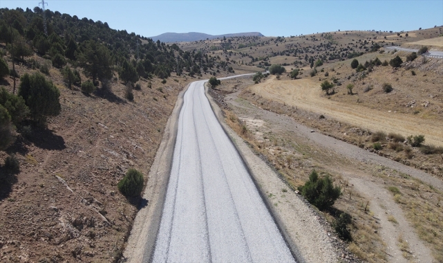 Konya Büyükşehir Belediyesi, mahalle yollarındaki çalışmalarını sürdürüyor