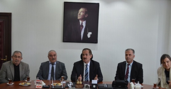 Başkan Gürsoy üniversite öğrencileriyle bir araya geldi