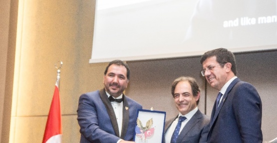 Türk-Amerikan İşadamları Derneği’nden Enrique Jimenez’e ödül