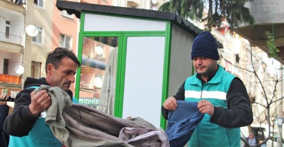 Giresun Belediyesi’nden ‘askıda elbise’ projesi