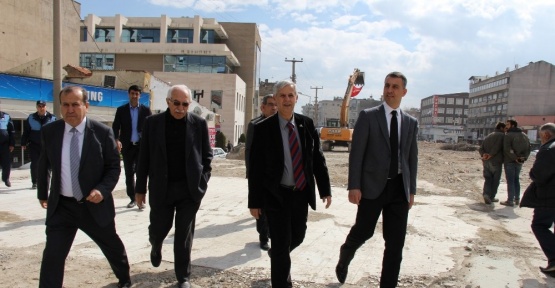 Söke’de Çayüstü dükkanlarının yıkımı tamamlandı