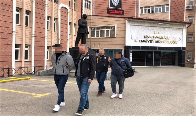 Sivas merkezli dolandırıcılık operasyonunda 2 şüpheli tutuklandı