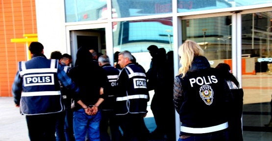 İskenderun’da çeşitli suçlardan aranan 12 şahıs yakalandı