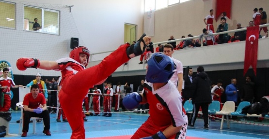 “Okullararası Yıldızlar Kick Boks Şampiyonası
