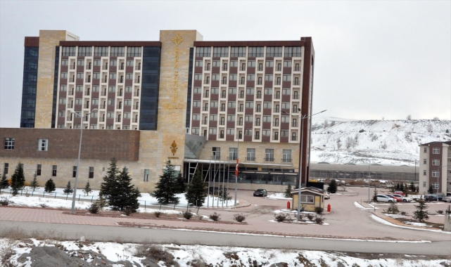 İç Anadolu'dan deprem bölgelerine yardımlar sürüyor