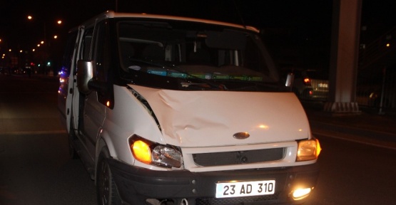 Elazığ’da minibüsün çarptığı babaanne öldü, torunu ağır yaralı