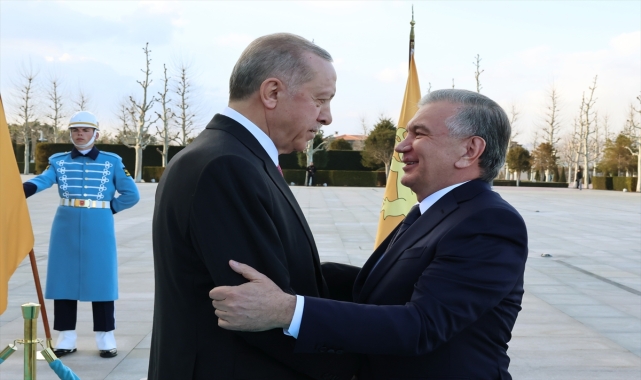 Cumhurbaşkanı Erdoğan, Özbekistan Cumhurbaşkanı Mirziyoyev ile görüştü