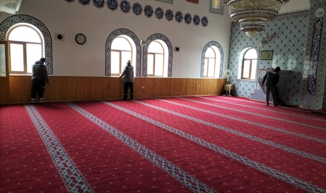 Hüyük ilçesindeki camilerde ramazan öncesi temizlik başladı