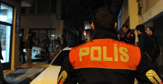 Bursa polisinden yaya uygulama