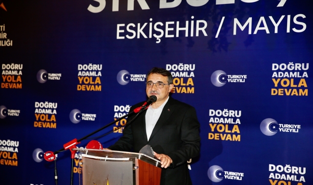 Bakan Dönmez, Eskişehir'de Ulaşım Sektörü Buluşması'nda konuştu: