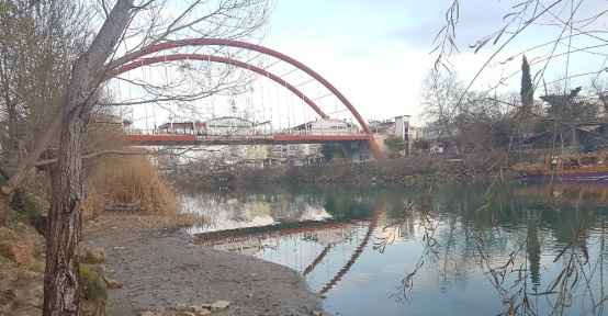 Manavgat Irmağı SOS veriyor