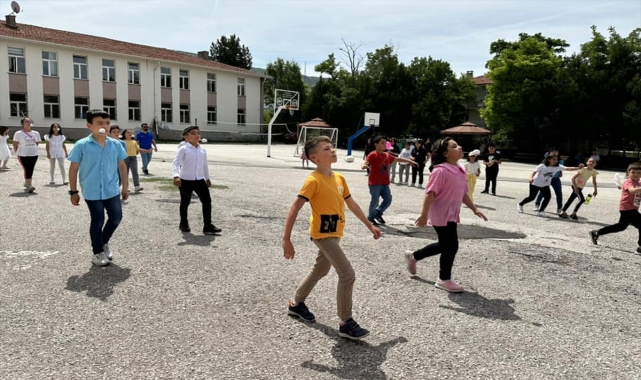 Güdül İmam Hatip Ortaokulu'nda yıl sonu şenliği düzenlendi