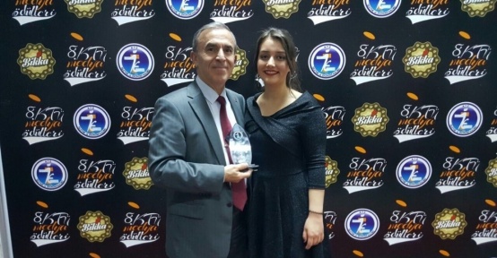 Mehmetçik Vakfı’na yılın sivil toplum kuruluşu ödülü