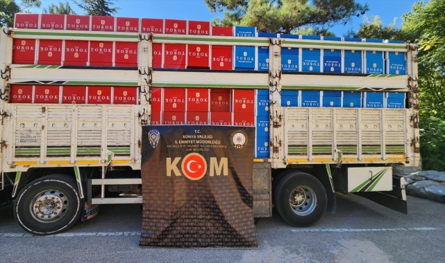 Konya'da kamyonda 7 milyon 500 bin makaron ele geçirildi