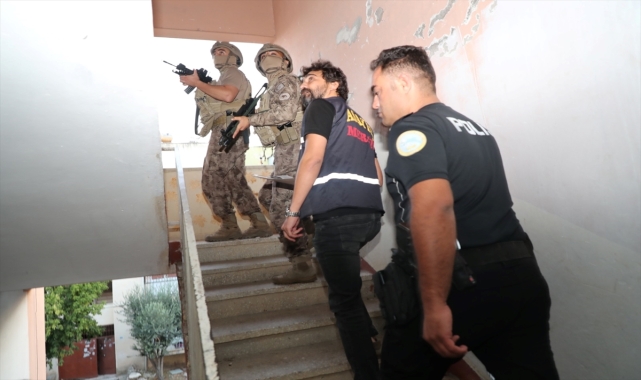 Mersin'de depremzedelerin