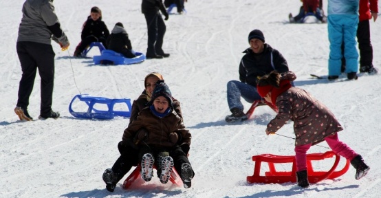 Palandöken’de hafta sonu yoğunluğu var