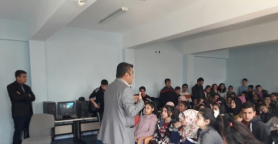 Girne ortaokulunda başarı ve motivasyon semineri verildi