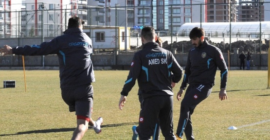 Amed Sportif Anadolu Üsküdar’a kilitlendi