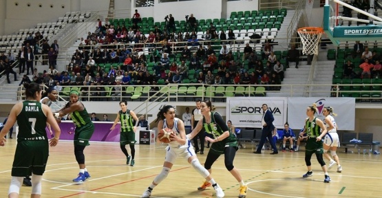 Bornova Becker Spor zirveyi sahiplendi