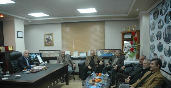 Eski vekilden Başkan Karael’e ziyaret