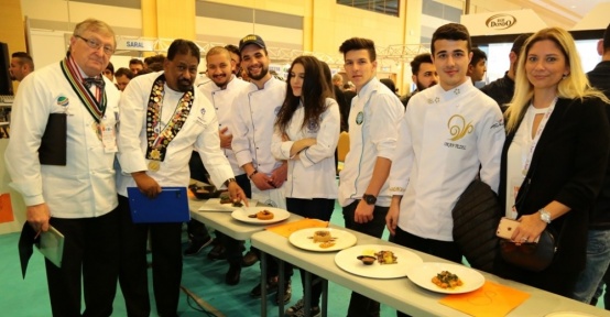 Kuşadası’nda fuar bereketi var