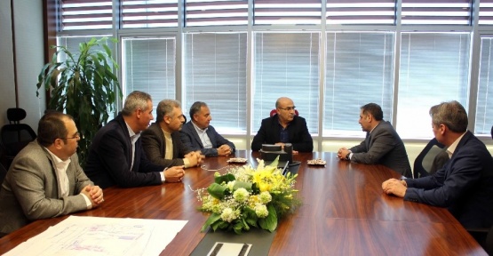 Vali Demirtaş, AOSB’yi gezdi