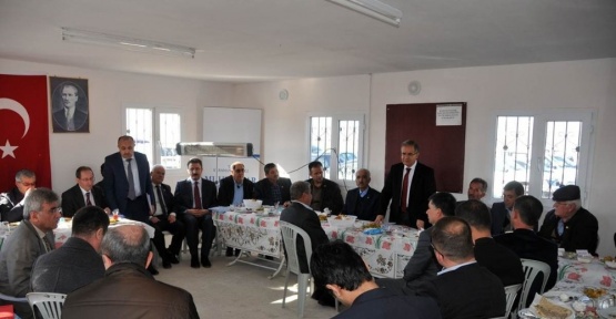 Vali Tapsız’ın muhtarlarla toplantıları devam ediyor