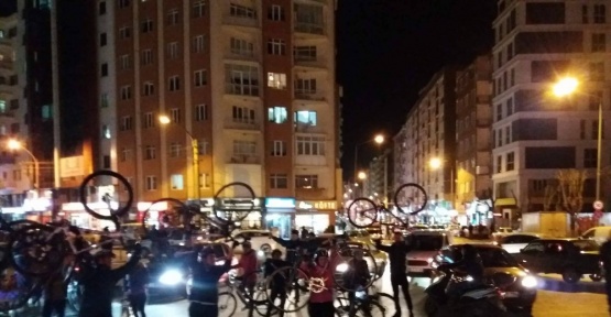 Bisikletliler ’trafikte biz de varız’ dedi