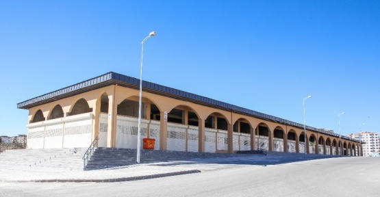 Merakla beklenen Ticaret merkezi tamamlandı