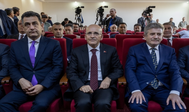 - Hazine ve Maliye Bakanı Şimşek, Kırıkkale'de iş dünyası ile buluştu: