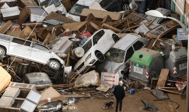İspanya uzun yıllar sonra ilk kez böylesini yaşıyor! Sel felaketinde can kaybı 100'e yaklaştı, artmasından endişe ediliyor
