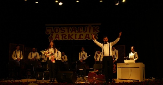 MABESEM bünyesindeki Grup Retro, ilk konserini verdi