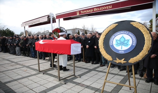 Eskişehir'de hayatını kaybeden akademisyenin cenazesi defnedildi