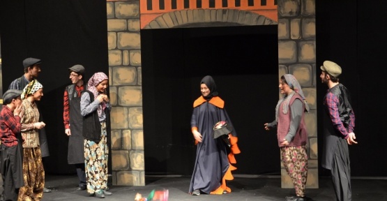 “Keloğlan Ses Arıyor” adlı çocuk oyununu çocuklar çok sevdi