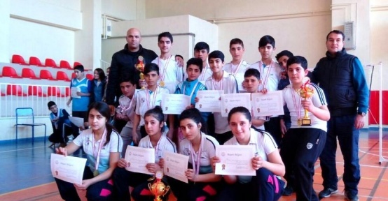 Badminton il birincileri belli oldu