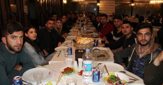 Tuşba HEM’den halkoyunları ekibine moral yemeği