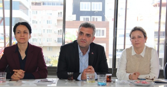 AK Partili kadınlar referandum çalışmalarına başladı