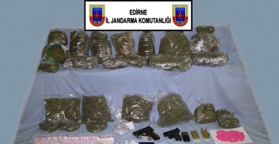 Jandarmadan uyuşturucu satıcılarına şok baskın