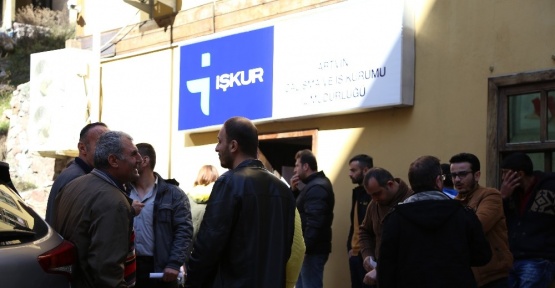 Artvin’de toplum yararı için iş kuyruğuna girdiler