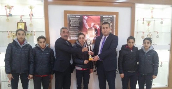 ZHL atletizmde bölge ikincisi oldu