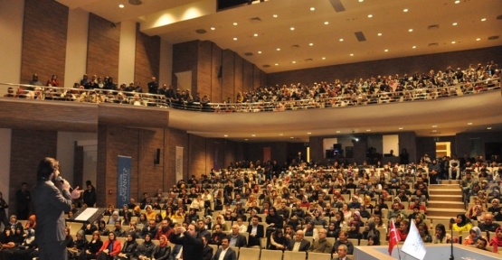 Selamlık sohbetlerinde Hayati İnanç, Aşk Kalbe Düşünceyi anlattı