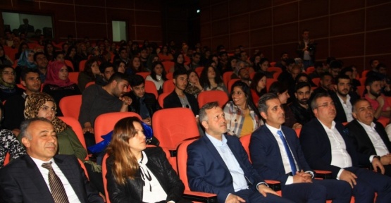 DÜ’de ‘Önce Kendini Yönet’ konferansı